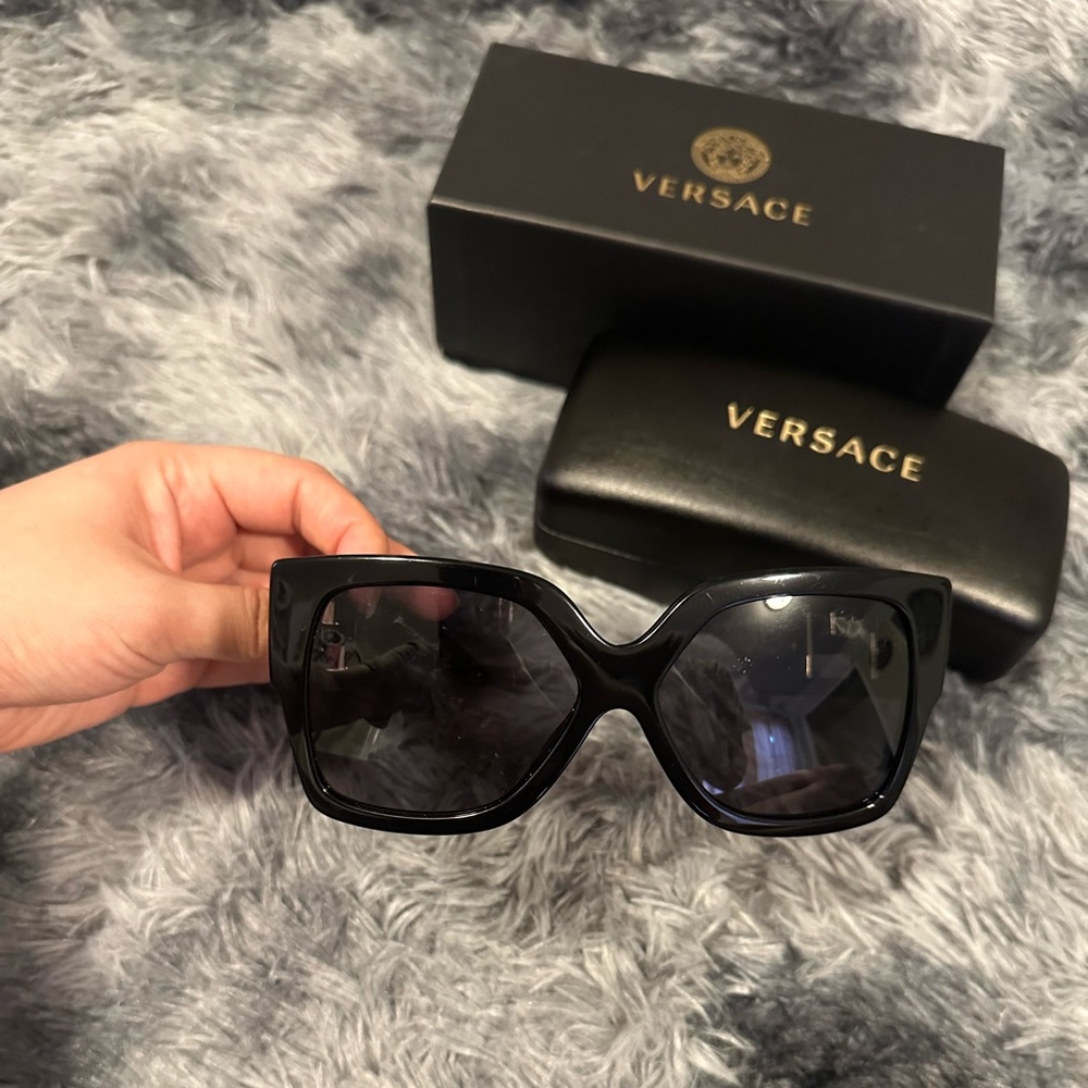 Authentic Versace Greca Womens Sunglasses - image 1